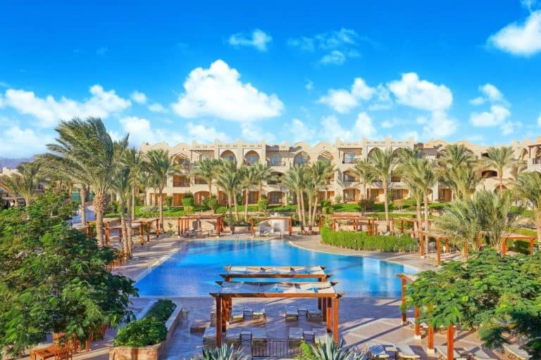 What’s the Best Hotel in Makadi Bay?